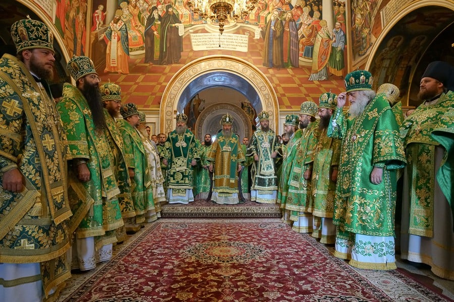 Архиепископ Боярский Феодосий сослужил Предстоятелю УПЦ в день праздника перенесения мощей прп.Феодосия (+ВИДЕО)
