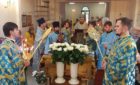 Архиепископ Боярский Феодосий совершил утреню с чином погребения Плащаницы Богородицы