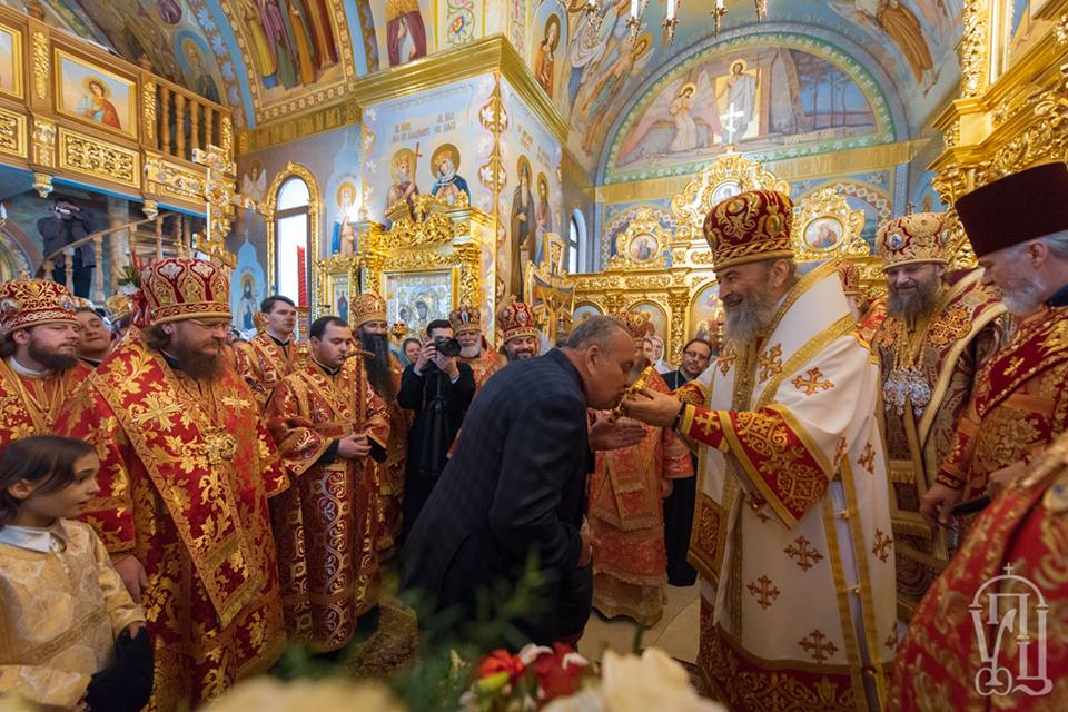 Архиепископ Феодосий сослужил Предстоятелю УПЦ в Свято-Анастасиевском монастыре с.Ковалевка (+ВИДЕО)