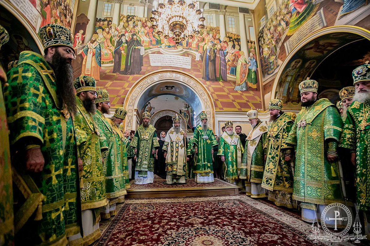 Накануне дня памяти прп.Антония Печерского архиепископ Феодосий сослужил Предстоятелю УПЦ в Киево-Печерской Лавре