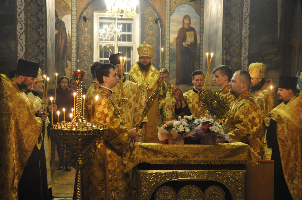 Архиепископ Феодосий совершил всенощное бдение накануне Недели 24-й по Пятидесятнице
