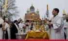 Архієпископ Феодосій взяв участь у звершенні великого освячення вод Дніпра (+ВІДЕО)