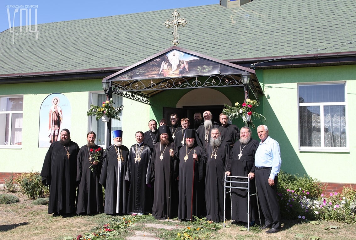 Архиепископ Черкасский и Каневский Феодосий посетил Чорнобаевское благочиние